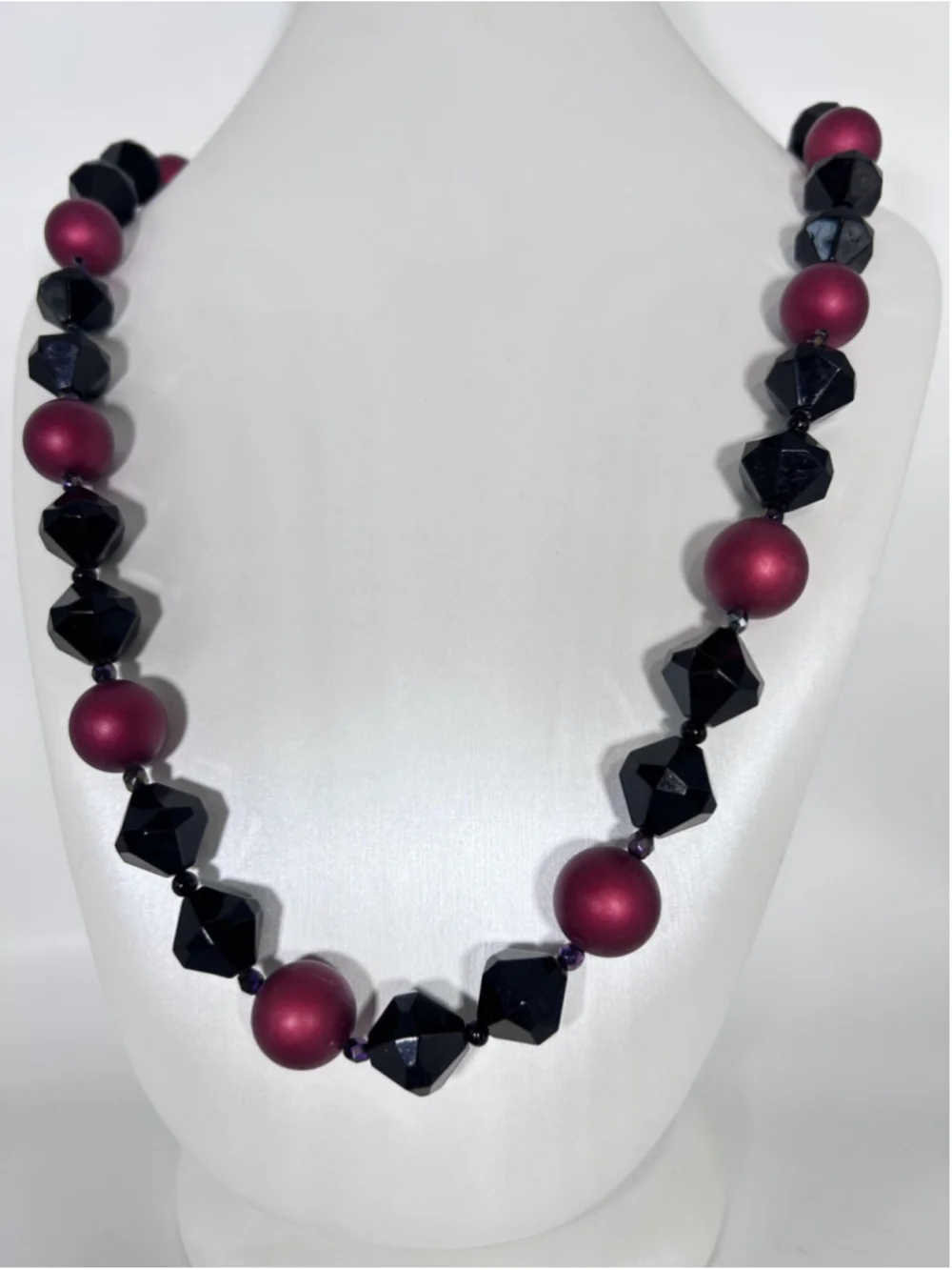 Necklace Black Acrylic Beaded Statement Chunky Faceted Geometric Pearls